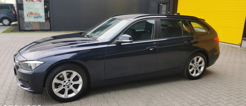 BMW Seria 3 cena 49999 przebieg: 168000, rok produkcji 2015 z Kraków małe 301